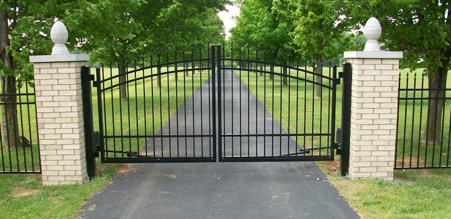 Automatic gates